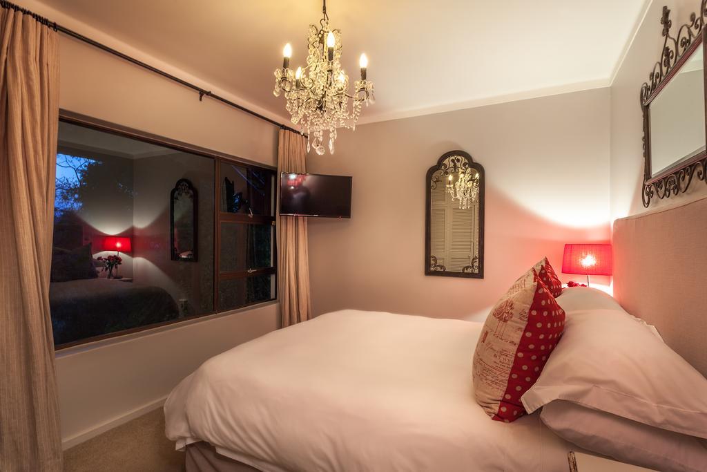 Loerie Hide Bed & Breakfast East London Exterior photo